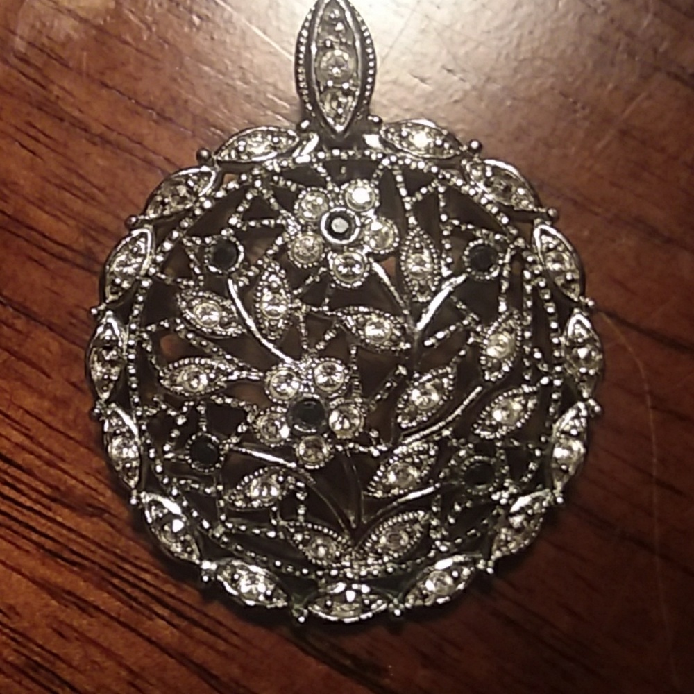 Pretty little flower Pendant